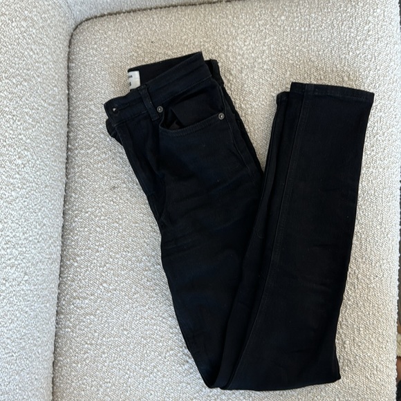 Reformation Serena Highrise Skinny - Picture 4 of 6